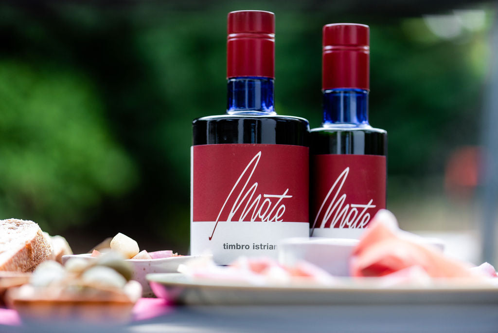 Bio-organikus prémium extra szűz olívaolaj Horvátországból, Isztriáról, 250 ml 500 ml üveg